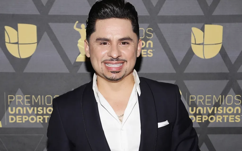 Unveiling the Lavish Finances of Mexican Music Icon Larry Hernandez Net Worth!
