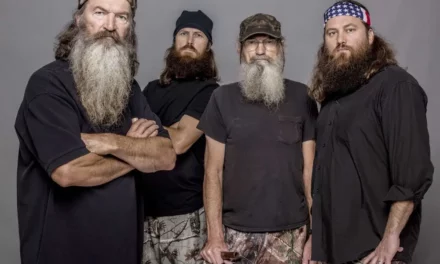 Quirks, Calls, and Cash: Explosive Journey to $20 Million Phil Robertson Net Worth!