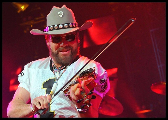 Hank Williams Jr. Biography: The Outlaw Country Music Icon from America!